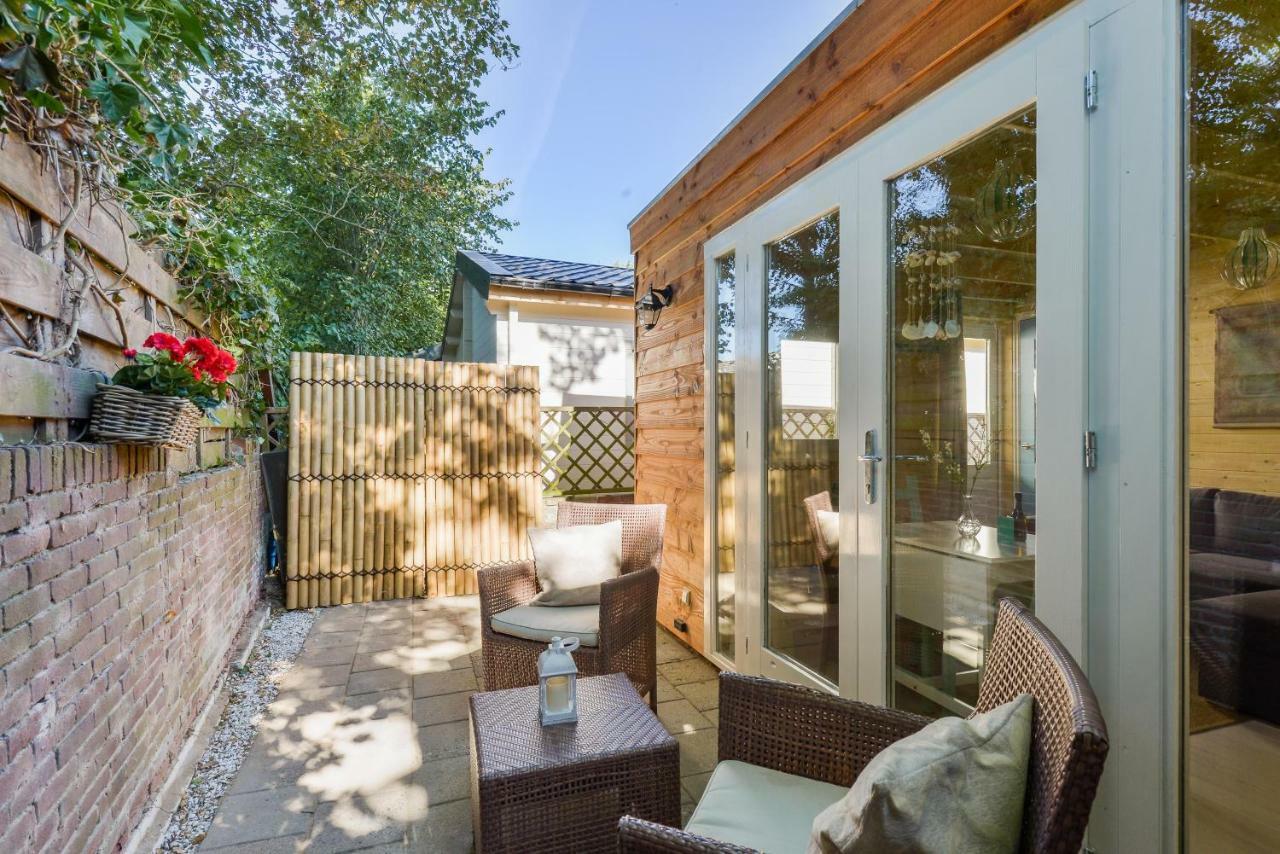 Moyo Kijani Villa Zandvoort Bagian luar foto